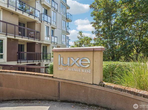 500 5th Avenue W 601, Seattle WA 98119
