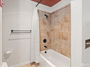 2944 Kennewick Place NE, Renton WA 98156