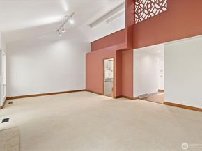 2944 Kennewick Place NE, Renton WA 98156