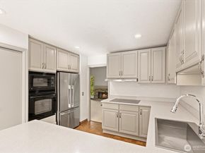 2944 Kennewick Place NE, Renton WA 98156