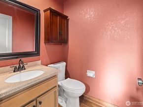 2944 Kennewick Place NE, Renton WA 98156