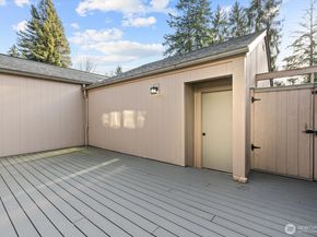 2944 Kennewick Place NE, Renton WA 98156