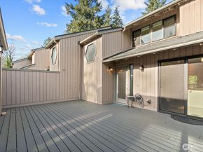 2944 Kennewick Place NE, Renton WA 98156