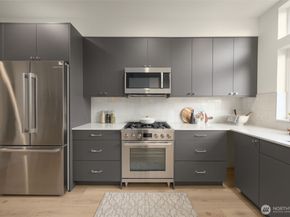 8313 C 12th Avenue NW, Seattle WA 98117
