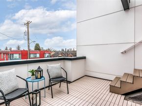 6307 34th Avenue SW, Seattle WA 98126