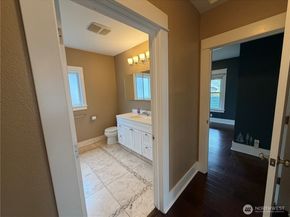 9 H Street SE, Auburn WA 98002