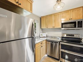 22105 66th Avenue W 1C, Mountlake Terrace WA 98043