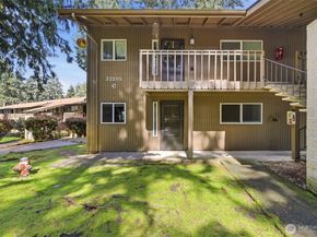 22105 66th Avenue W 1C, Mountlake Terrace WA 98043