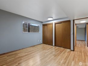 3041 24th Avenue W, Seattle WA 98199