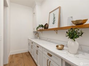 4948 NE North Tolo Road, Bainbridge Island WA 98110