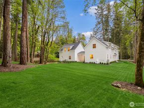 4948 NE North Tolo Road, Bainbridge Island WA 98110