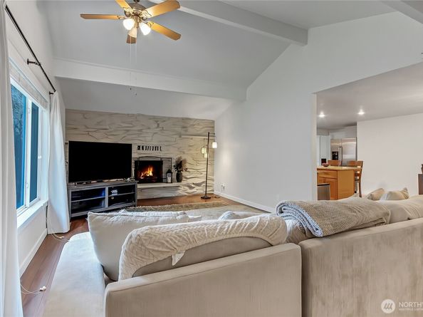 3131 S 368th Street, Federal Way WA 98003