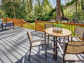 560 NE Alder Street, Issaquah WA 98027