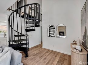560 NE Alder Street, Issaquah WA 98027