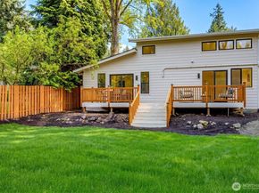 560 NE Alder Street, Issaquah WA 98027