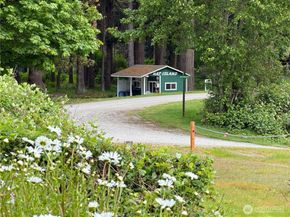 17 B Whidbey Island Drive, Hat Island WA 98206