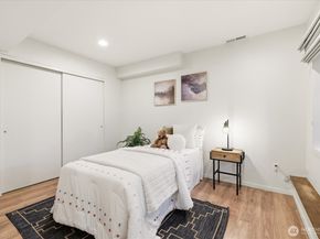 14317 SE 49th Street, Bellevue WA 98006