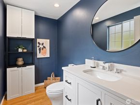 9226 Matthews Avenue NE, Seattle WA 98115