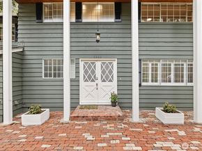 9226 Matthews Avenue NE, Seattle WA 98115