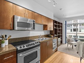 5650 24th Avenue NW 312, Seattle WA 98107