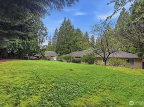 23247 35th Avenue W, Brier WA 98036