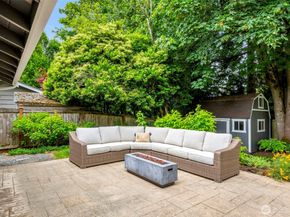 7928 SE 76th Street, Mercer Island WA 98040