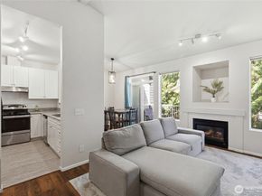 10825 SE 200th Street H206, Kent WA 98031