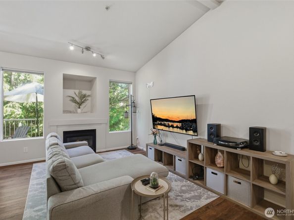 10825 SE 200th Street H206, Kent WA 98031