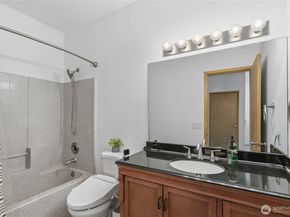 10825 SE 200th Street H206, Kent WA 98031