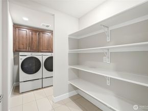 17812 33RD Avenue SE 29, Bothell WA 98012