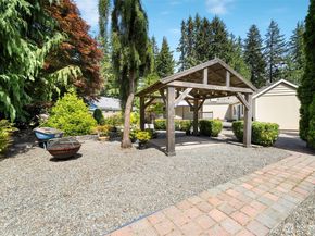 1918 S Lake Stickney Dr, Lynnwood WA 98087