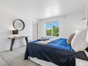 5624 Roosevelt Way NE 202, Seattle WA 98105