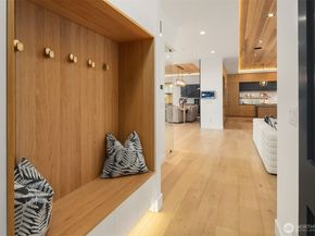 16626 SE 27th, Bellevue WA 98008