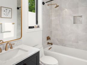 16626 SE 27th, Bellevue WA 98008