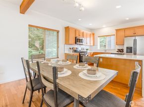 6625 SW 198th Place, Lynnwood WA 98036