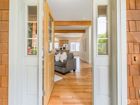 6625 SW 198th Place, Lynnwood WA 98036