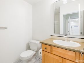 6625 SW 198th Place, Lynnwood WA 98036
