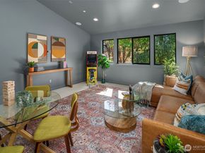 12416 NE 72nd Street, Kirkland WA 98033