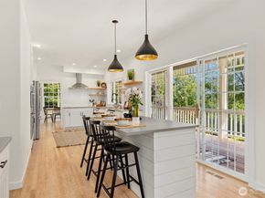5778 Wimsey  Lane NE, Bainbridge Island WA 98110