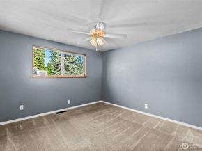 20414 20th Place W, Lynnwood WA 98036