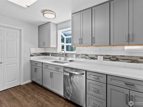 20414 20th Place W, Lynnwood WA 98036