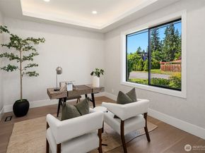 16711 NE 16th Place, Bellevue WA 98008
