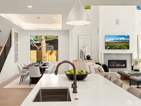 16711 NE 16th Place, Bellevue WA 98008