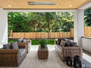 16711 NE 16th Place, Bellevue WA 98008