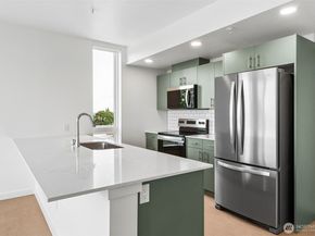 5819 Phinney Avenue N 501, Seattle WA 98103