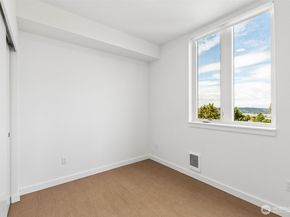 5819 Phinney Avenue N 501, Seattle WA 98103