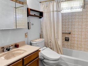 12037 S 64th Avenue, Seattle WA 98178