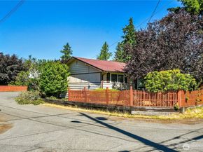 12037 S 64th Avenue, Seattle WA 98178