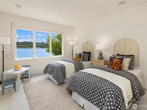 5412 96th Avenue SE, Mercer Island WA 98040
