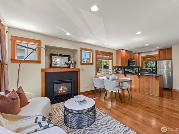 4105 Fremont Avenue N A, Seattle WA 98103